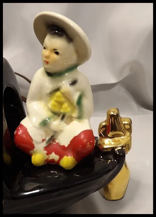 Vintage 1950’s Fuhry and Sons Ceramic Oriental Junk Boat TV Lamp - 4