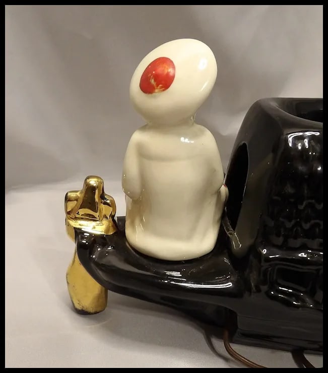 Vintage 1950’s Fuhry and Sons Ceramic Oriental Junk Boat TV Lamp - 6