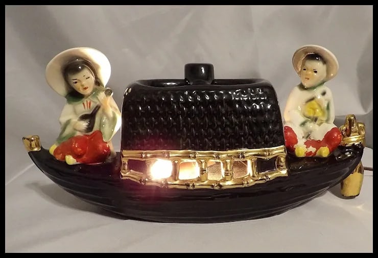 Vintage 1950’s Fuhry and Sons Ceramic Oriental Junk Boat TV Lamp - 9