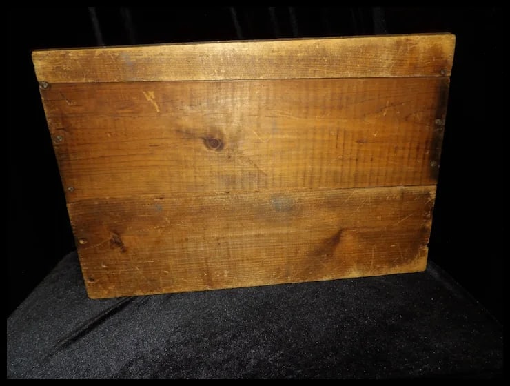 Vintage Moosehead Canadian Lager Beer Crate Dovetail Wood Box - 10