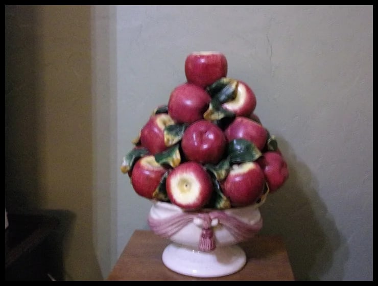 Vintage Three Hands Corp. Porcelain Apple Center Piece - 2