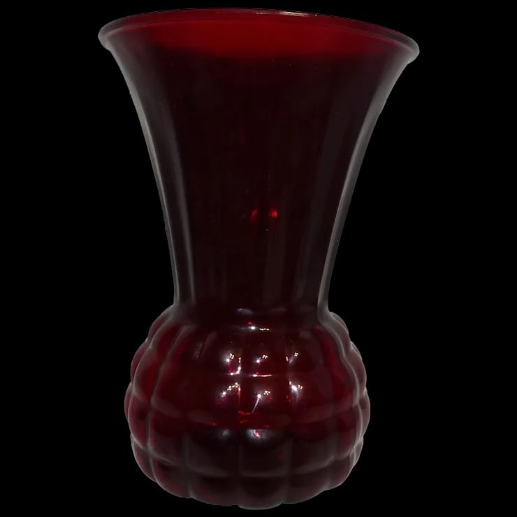 Anchor Hocking Hand-blown Ruby Red Fluted Scalloped 9?? Pineapple Vase