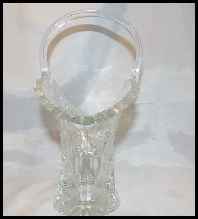 L. E. Smith Buttons and Daisy Brides Basket - 5