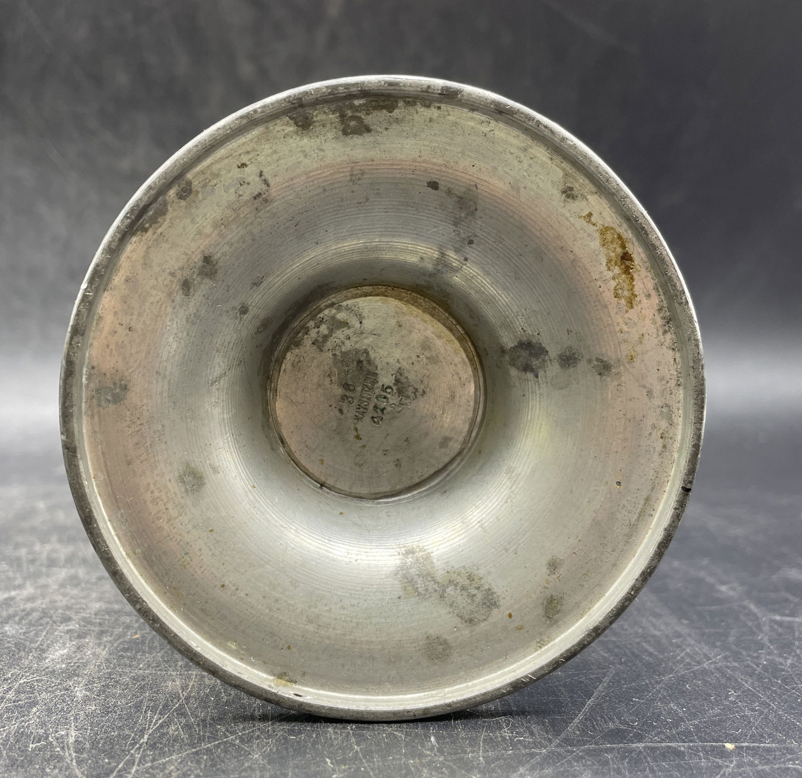 KAYSERZINN German Pewter Vase Parrot Tulips 1896 Jugendstil Art Nouveau: Date/Period: approx. late 1800's Dimension: Approx 8.5 x 3.25" Material: pewter Additional Information: Beautiful Kayzerzinn pewter vase from the late 1800's Jugendstil Art Nouveau period, designed by