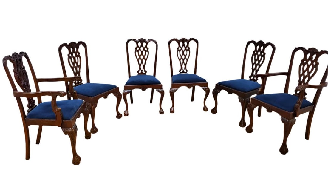 Vintage Traditional Carved Mahogany Chippendale Ball and Claw Dining Chairs - Set of 6: Vintage Traditional Carved Mahogany Chippendale Ball and Claw Dining Chairs - Set of 6 A beautiful vintage set of six mahogany Chippendale dining chairs with ornate carvings all around. Consists of fo