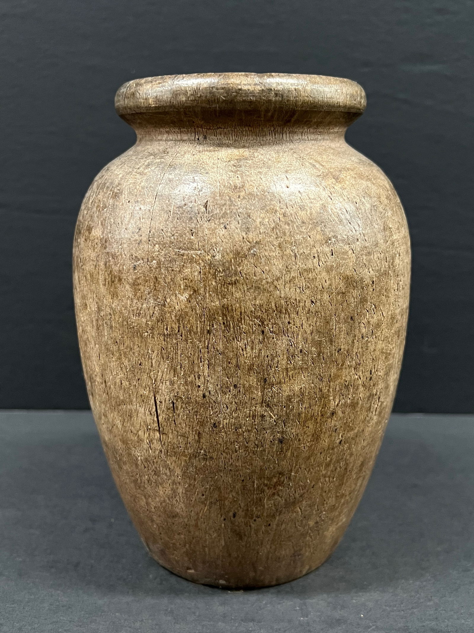Late 20th Century Carved Wood Urn Sculpture: Title: Late 20th Century Carved Wood Urn Sculpture Date/Period: Late 20th Century Description: Carved Wood urn Sculpture Materials: Wood Size: 6" h x 5" w Reserve: $40.00 Shipping: Domestic: Flat-rat