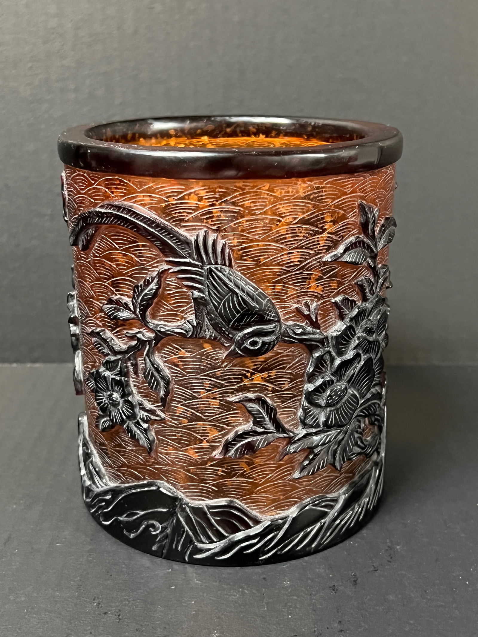 Late 20th Century Chinese Art Peking Glass Overlay brush Pot: Title: Late 20th Century Chinese Art Peking Glass Overlay brush Pot Date/Period: Late 20th Century Description: Chinese Art Peking Glass Overlay Brush Pot Materials: Peking Glass Size: 6" h x 5" w Res
