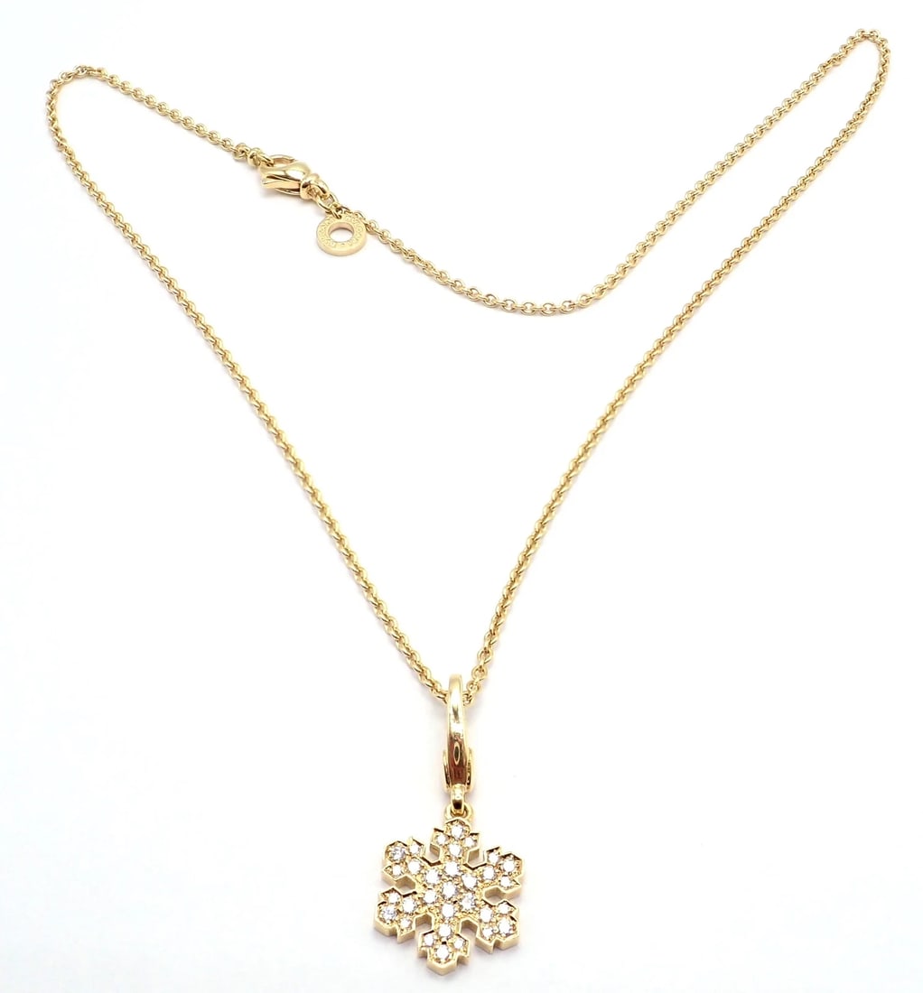 Bulgari Bvlgari Fiocco De Neve Snowflake 18k Gold Diamond Pendant Necklace Paper: Bulgari Bvlgari Fiocco De Neve Snowflake 18k Gold Diamond Pendant Necklace Paper About This Piece: This necklace comes with service paper for the pendant and the chain. Metal: 18k Yellow Gold Measurem