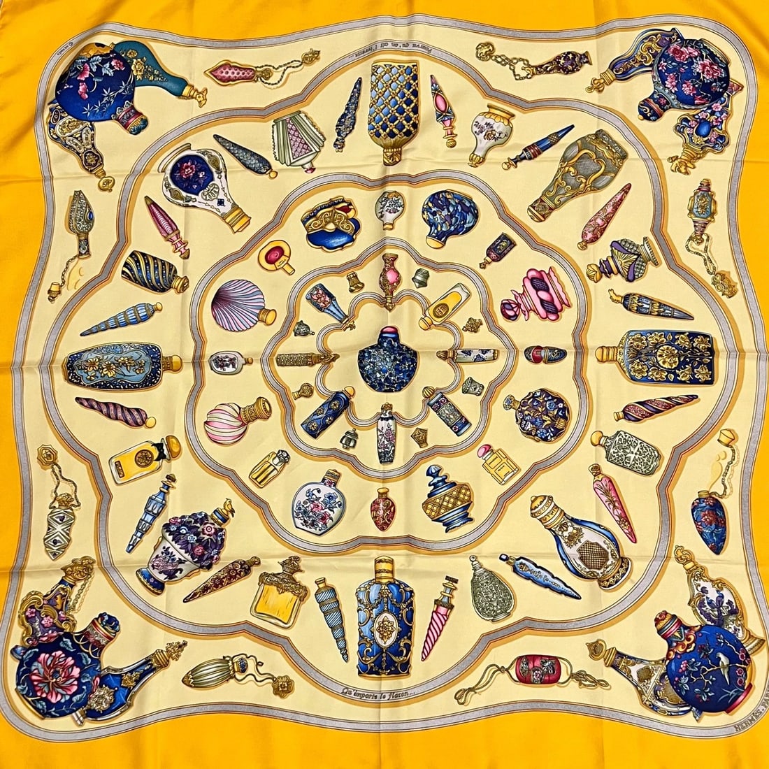 Authentic RARE! HERMES Qu'importe le Flacon Silk Scarf (1 of 7)