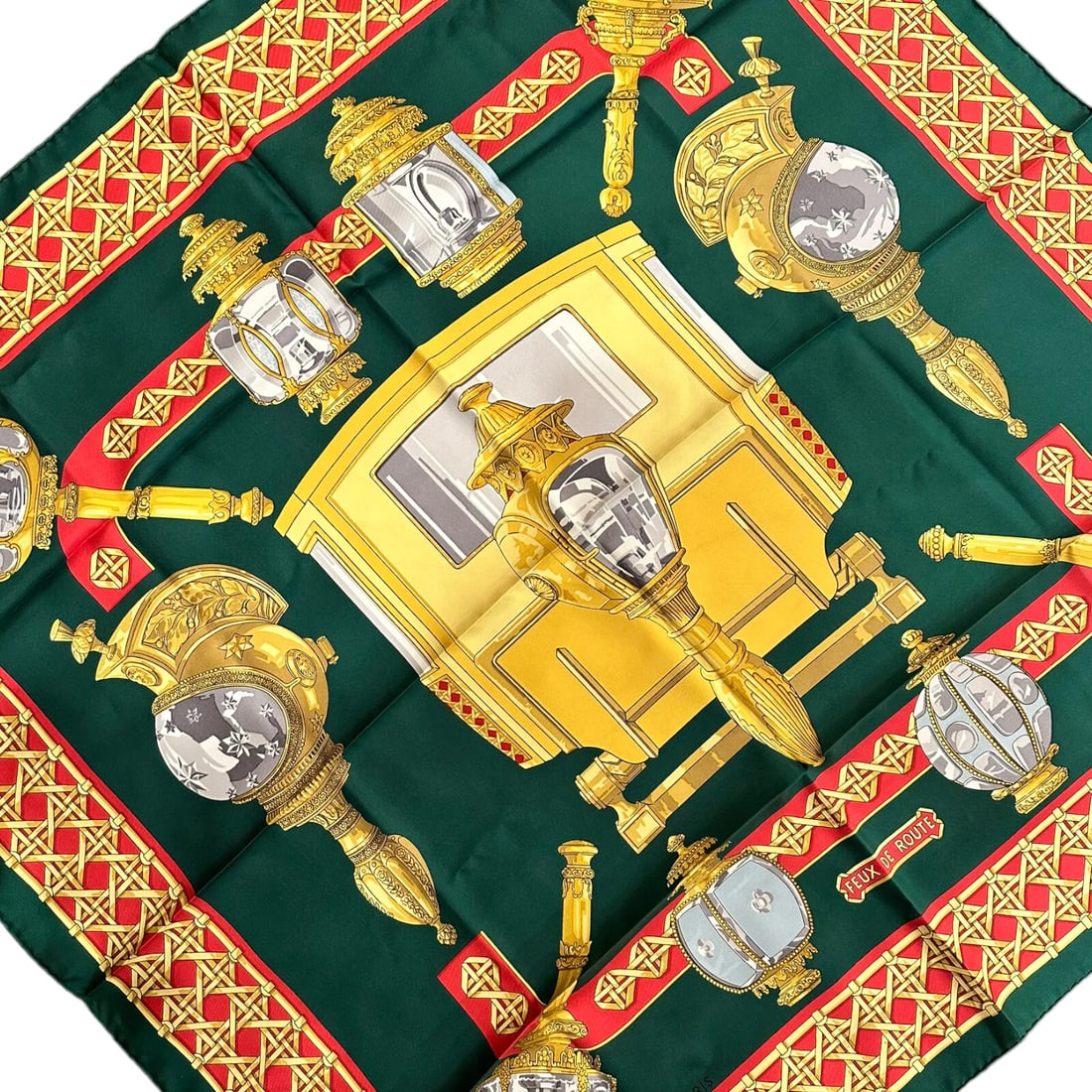 Authentic RARE! Hermes Feux De Route Vintage 90cm Green Red Silk Scarf: Authentic RARE! Hermes Feux De Route Vintage 90cm Green Red Silk Scarf About This Piece: Authentic and rare, this Hermes "Feux De Route" scarf is a vintage gem. Fashioned from sumptuous 90cm silk, it