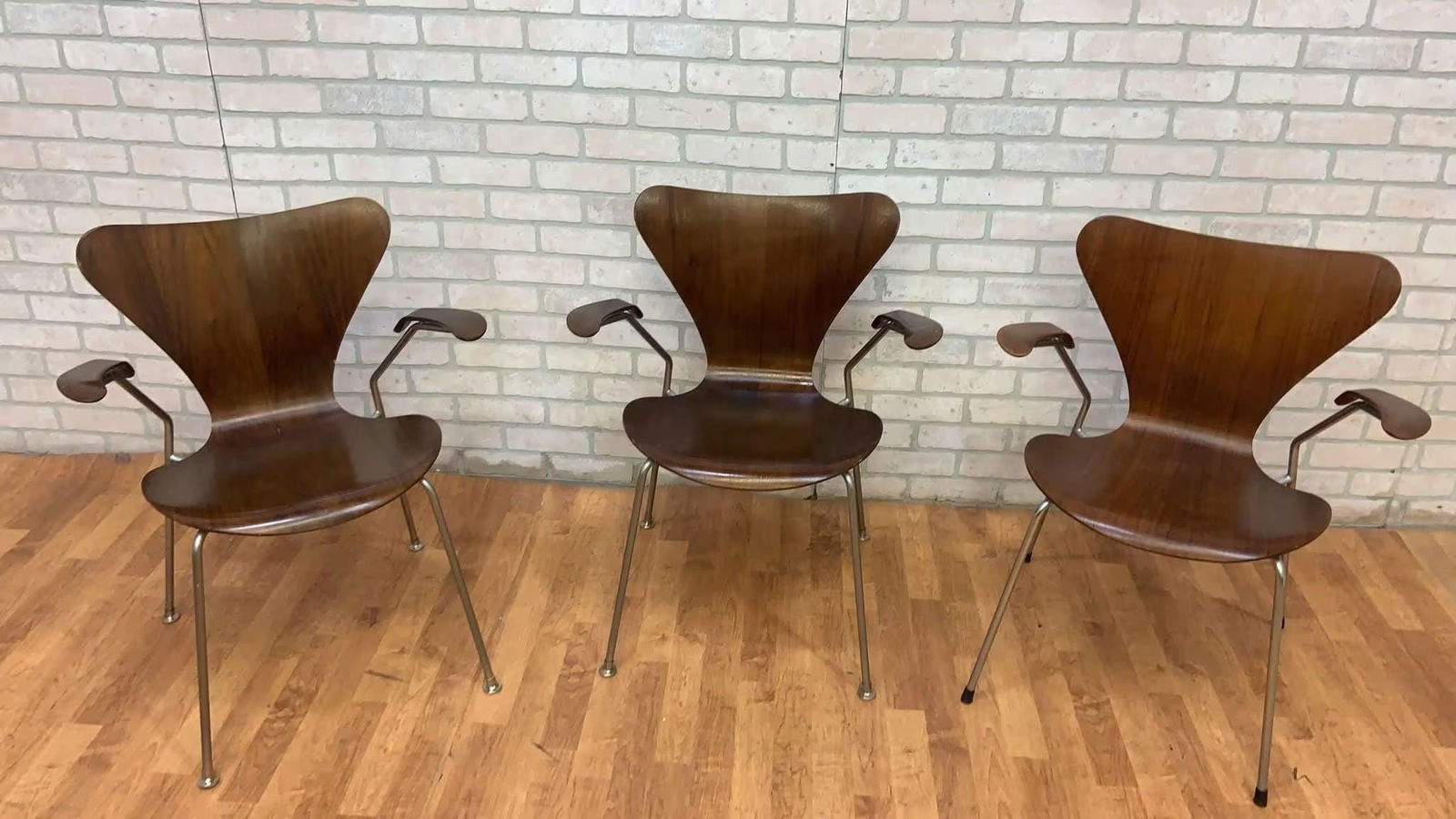 Mid Century Modern Series 7 Butterfly Teak Chairs by Arne Jacobsen - Set of 3 - 6