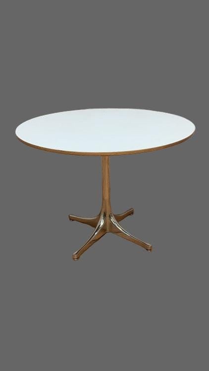 Mid Century Modern Herman Miller Swag Leg Side Table: Title: Mid Century Modern Herman Miller Swag Leg Side Table Description: Vintage Mid Century Modern George Nelson for Herman Miller Swag Leg Side Table Classic vintage mid century modern side table wi