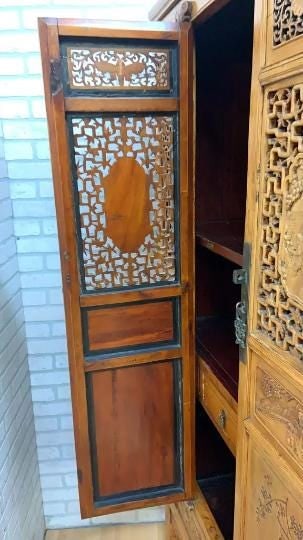 Vintage Chinese Pierced Screen Scholars Cabinet - 4