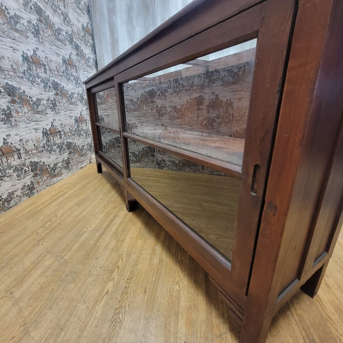 Vintage Teakwood Low Bookcase / Display Cabinet with Sliding Glass Doors - 10