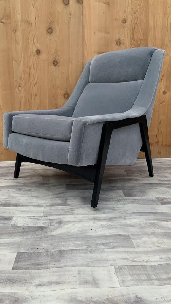 Mid Century Modern Folke Ohlsson for DUX Lounge Chair Newly Reupholstered in Mohair - 2