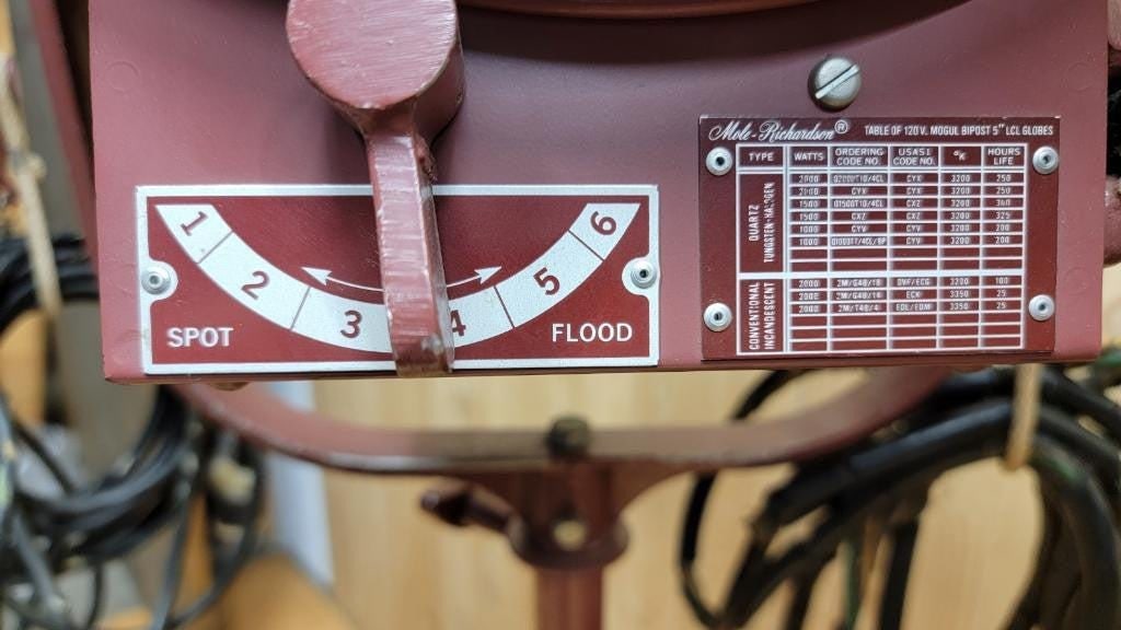 Vintage Mole Richardson Solar Spot Stage Light Floor Lamps 412 and 407 - Set of 6 - 9