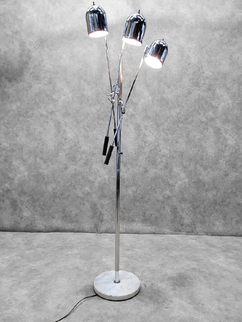 Vintage Italian Mid Century Modern Chrome and Marble Triennale Floor Lamp for Arredoluce - 2