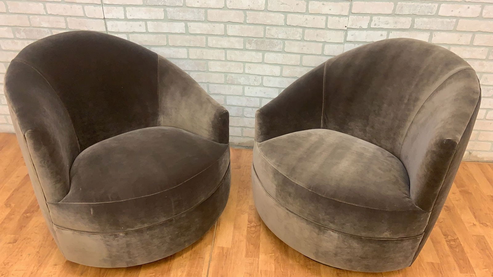 Postmodern Asymmetrical Barrel Back Swivel Chairs Newly Reupholstered in Grey Velvet on a Bronze - 2