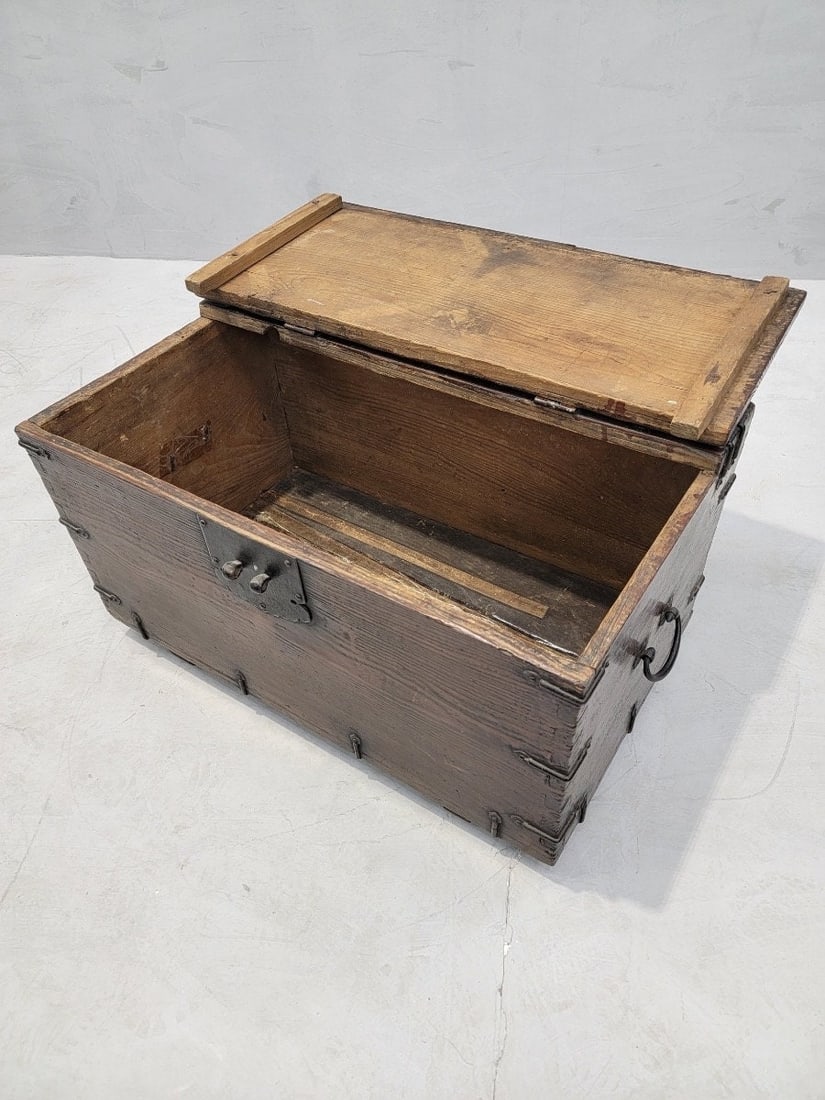 Antique Korean Tansu Bandaji Storage Chest - 5