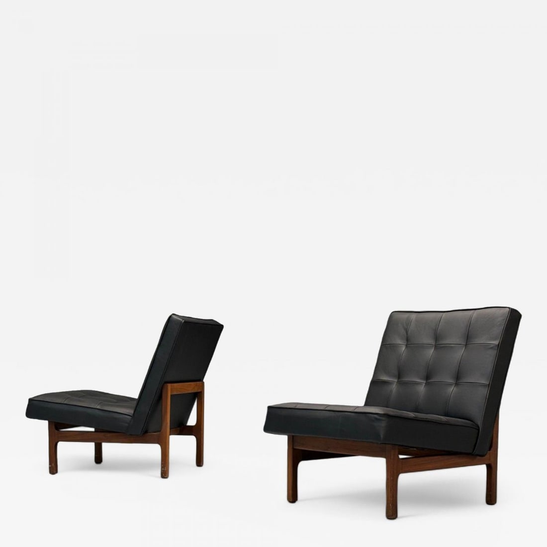 Thayer Coggin, Danish Modern Style, Tufted Black Leather, Lounge Chairs, 21st C.: Title: Thayer Coggin, Danish Modern Style, Tufted Black Leather, Lounge Chairs, 21st C. Description: Thayer Coggin, Danish Modern Style, Tufted Black Leather, Lounge Chairs, USA, 21st C. Pair of Danis