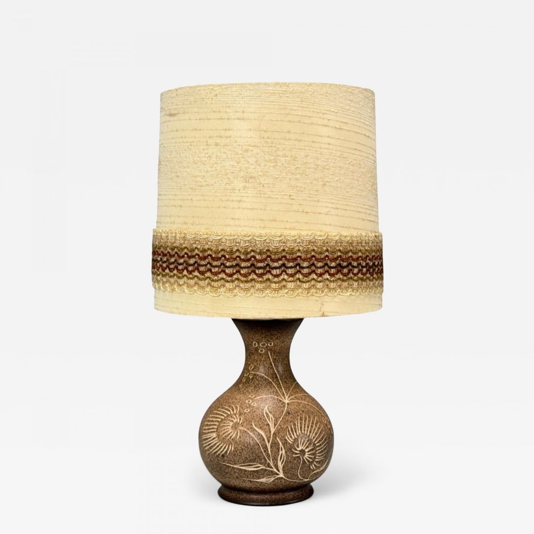 German Modern, Brown Ceramic, Table Lamp, Germany, 1970s: Title: German Modern, Brown Ceramic, Table Lamp, Germany, 1970s Description: German Mid-Century Modern, Brown Ceramic, Table Lamp, Germany, 1970s A unique ceramic table lamp having a floral motif desi