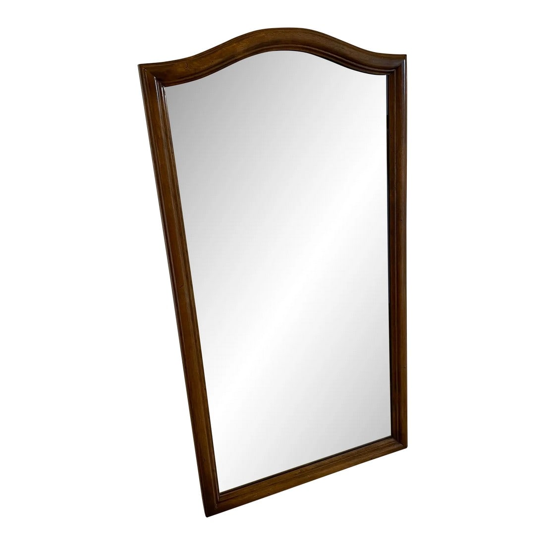 Vintage 1980s Ethan Allen Maple Classic Manor Wall or Dresser Mirror: Ethan Allen's designs get better with age, and that is especially true with this maple wood wall mirror in the Classic Manor style. With two hooks on the back, this mirror will look lovely in the bedr