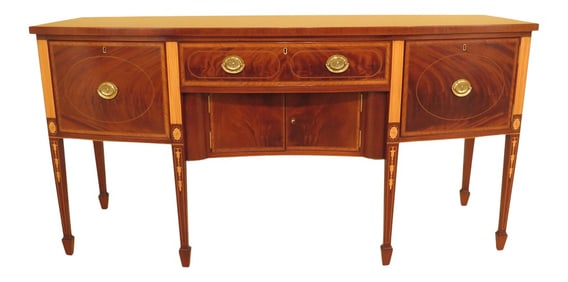 1970s Traditional Kittinger Colonial Williamsburg Mahogany Sideboard