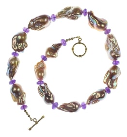 Elegant 18 Inch Natural Color Baroque Pearl Necklace