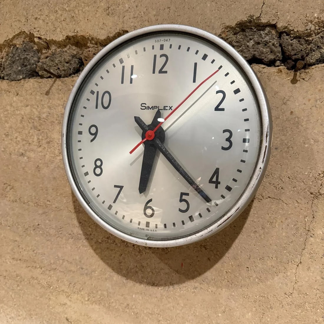 Mid Century Simplex Round Electric Wall Clock - 3