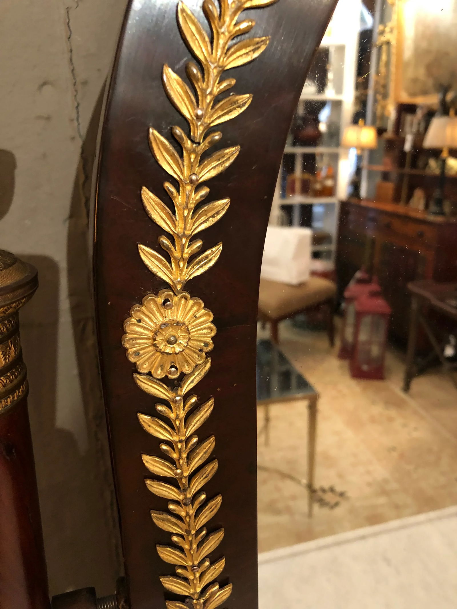 Federal Mahogany and Marble Vanity With Bronze Details - 5