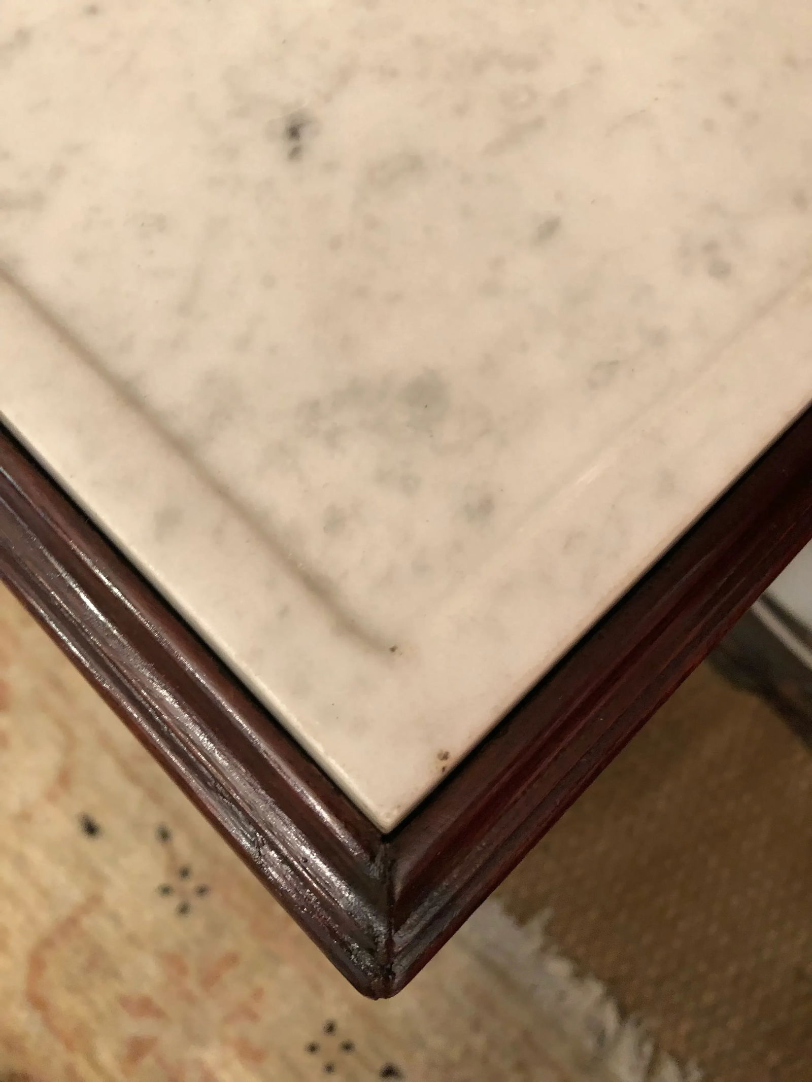 Federal Mahogany and Marble Vanity With Bronze Details - 8