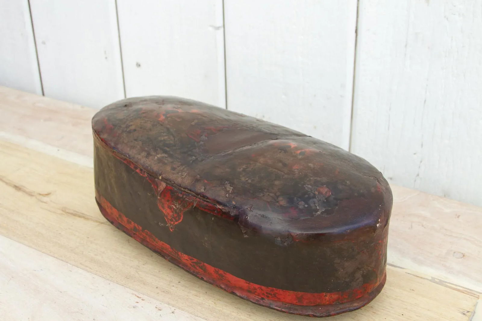 Rare Lacuquered Burmese Leather Box - 6