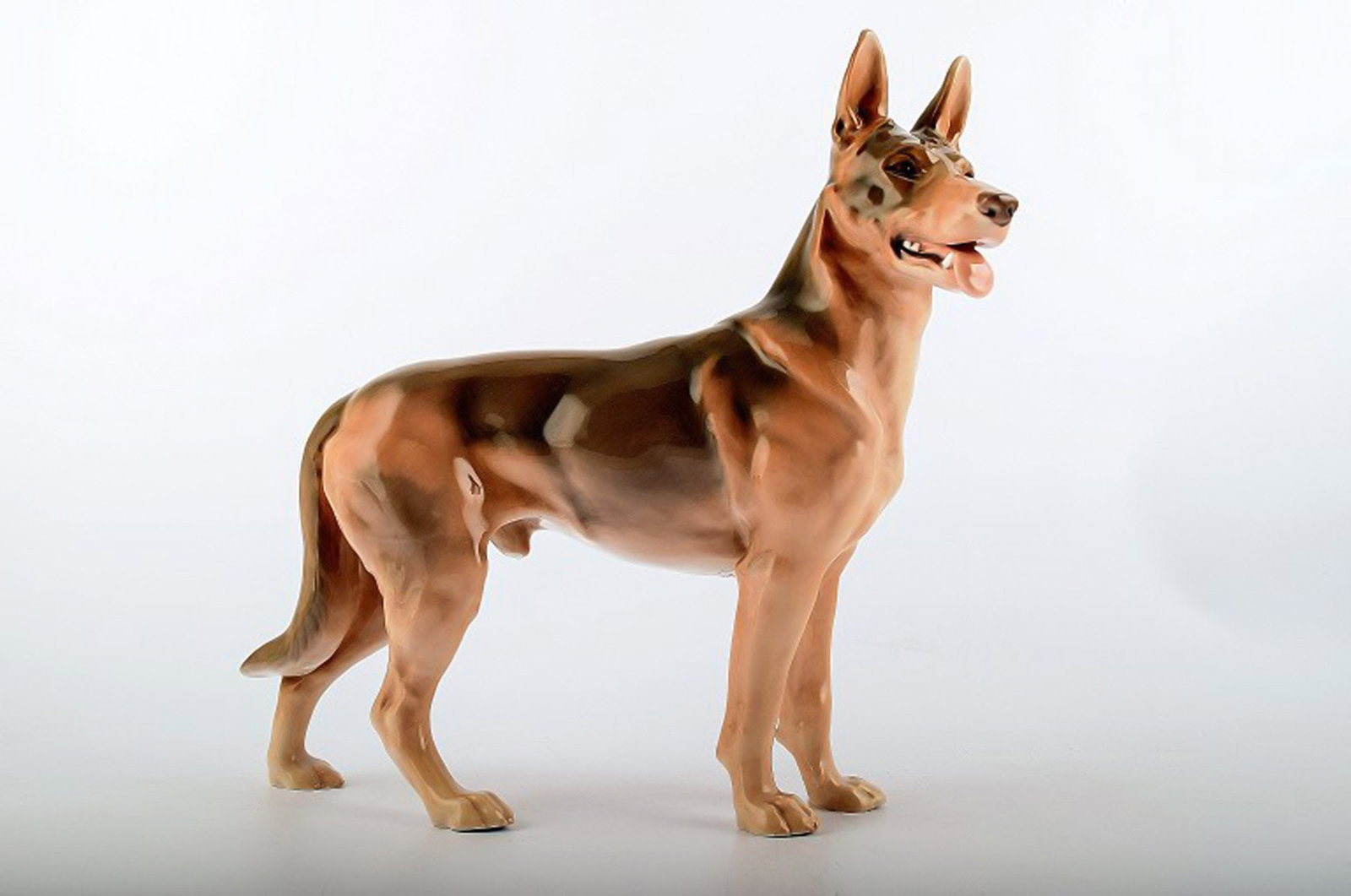 Bing & Grondahl 2103, standing German shepherd. (1 of 4)