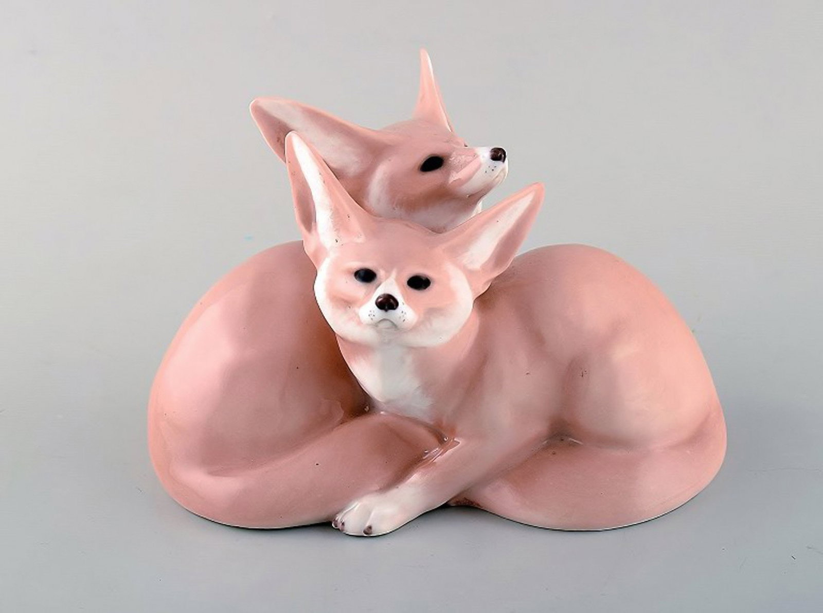 Royal Copenhagen No. 319 - Modelled by Christian Thomsen in 1901. Pair of Desert Foxes.: Title: Royal Copenhagen No. 319 - Modelled by Christian Thomsen in 1901. Pair of Desert Foxes. Description: Royal Copenhagen No. 319 - Modelled by Christian Thomsen in 1901. Pair of Desert Foxes 12 cm