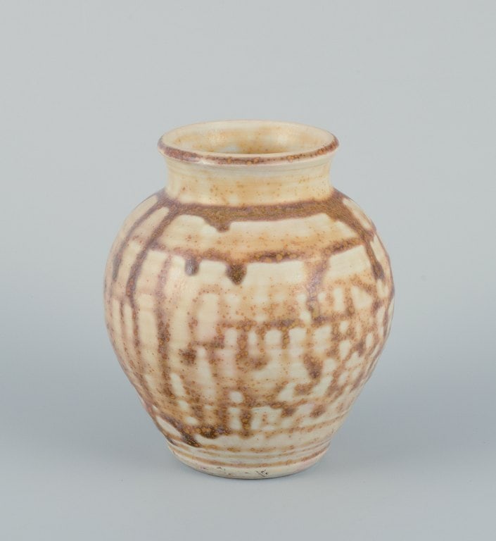 Elly Kuch (1929-2008) and Wilhelm Kuch (1925-2022). Unique ceramic vase. Glazed in brown and yellow: Title: Elly Kuch (1929-2008) and Wilhelm Kuch (1925-2022). Unique ceramic vase. Glazed in brown and yellow tones on a beige base. Description: Elly Kuch (1929-2008) and Wilhelm Kuch (1925-2022). Uniqu