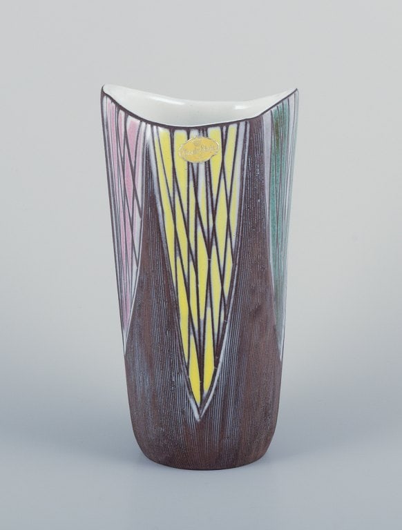 Mari Simmulson for Upsala Ekeby, Sweden. Ceramic vase and pitcher in modernist style with abstract - 4
