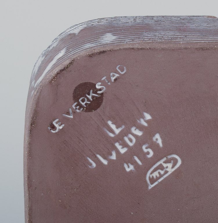 Mari Simmulson for Upsala Ekeby, Sweden. Ceramic bowl in modernist style with flower motif. - 7