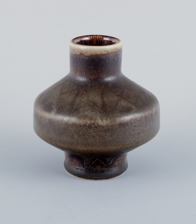 Carl Harry Stålhane for Rörstrand Atelje, a ceramic vase in a rare form with: Title: Carl Harry Stålhane for Rörstrand Atelje, a ceramic vase in a rare form with brownish-green tones. Description: Carl Harry Stålhane for Rörstrand Atelje, a ceramic vase in a