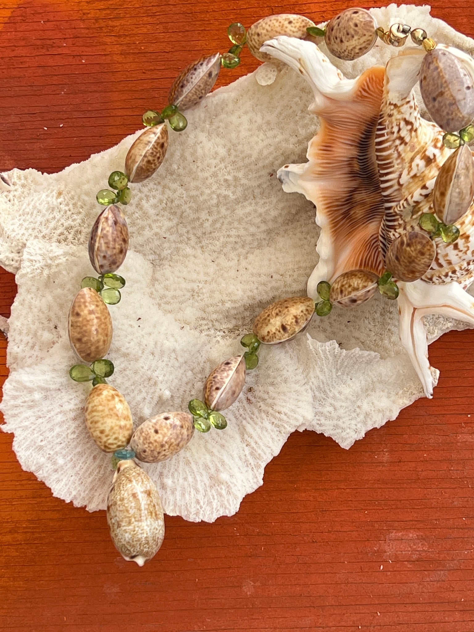 Cyprea Shell Necklace with Peridot Briolettes - 3