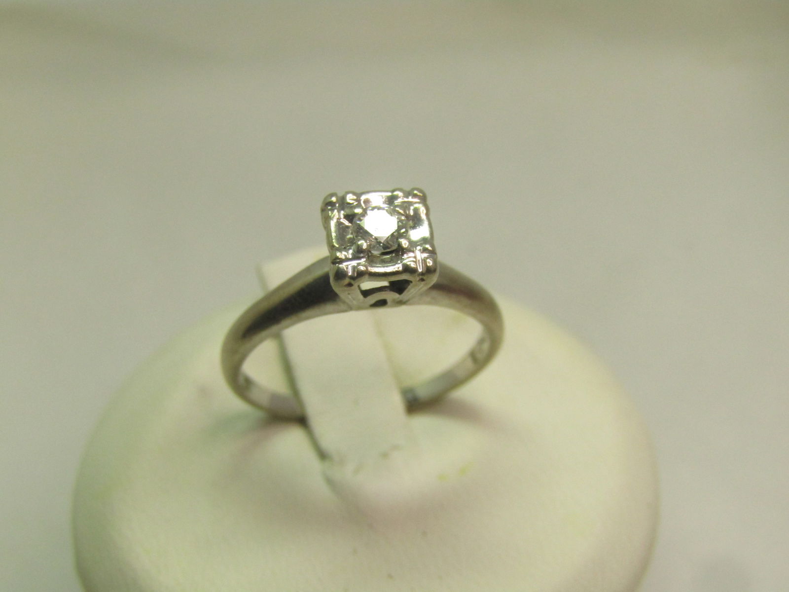 Vintage 14kt Diamond Engagement Ring, .15 ctw, Sz. 5.5 1950's (1 of 9)