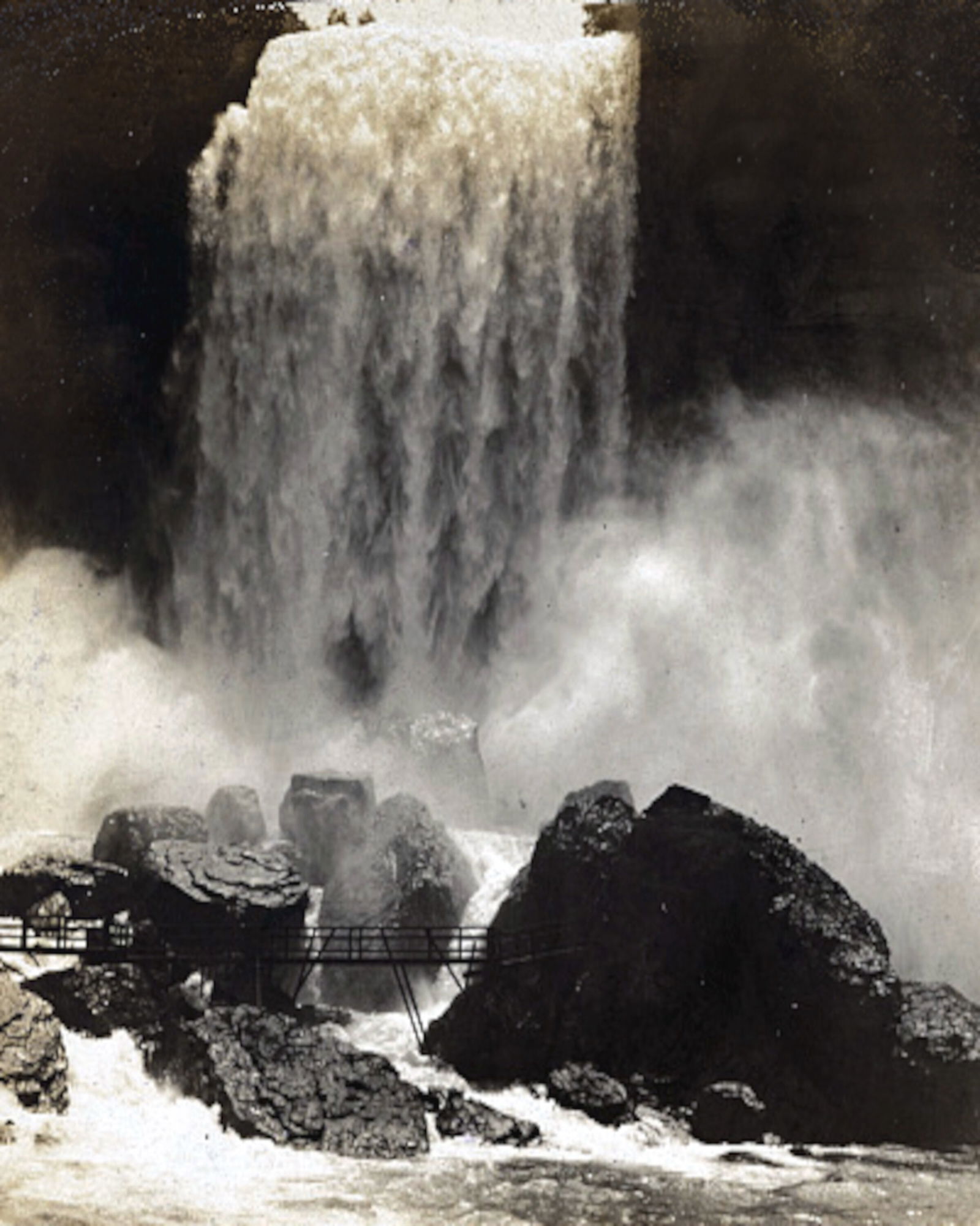 1904, Niagara Falls thundering on the rock of ages, (Luna Falls from the Maid of the Mist) (1 of 1)