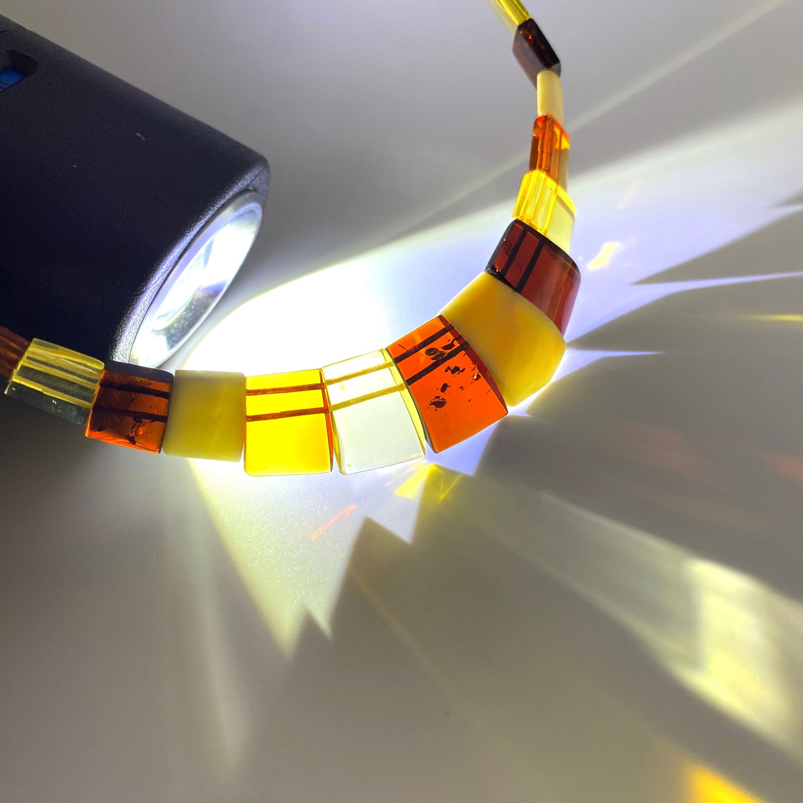 Staggering Amber Cleopatra necklace - 9