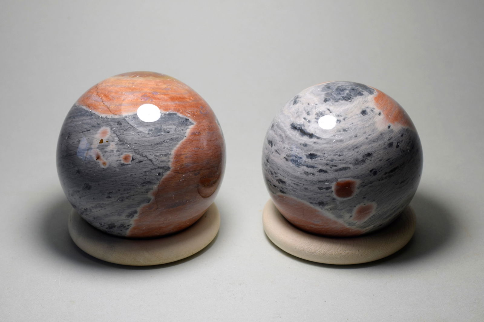 Duo of Polished Ocean Jasper spheres: Title: Duo of Polished Ocean Jasper spheres Origin: Madagascar Size: 6.1 and 5.7 cm diameter Description: Species: Jasper (Ocean Jasper) Locality: Madagascar Diameter: 6.1 and 5.7 cm Weight: 0.3 and 0