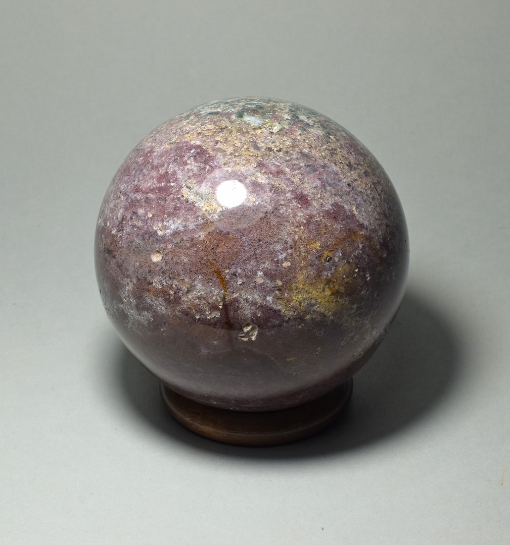 Superb 8.6 cm Polished Ocean Jasper sphere: Title: Superb 8.6 cm Polished Ocean Jasper sphere Origin: Madagascar Size: 8.6 cm diameter Description: Species: Jasper (Ocean Jasper) Locality: Madagascar Diameter: 8.6 cm Weight: 0.85 kg Fine polish