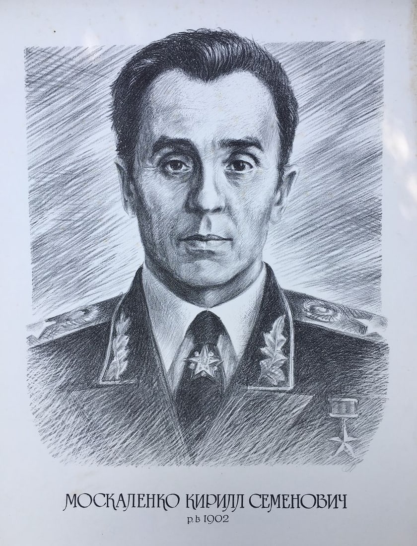 Pencil painting Moskalenko Kirill Semyonovich Litvinov Alexandr Arkad'yevich: Title: Pencil painting Moskalenko Kirill Semyonovich Litvinov Alexandr Arkad'yevich Description: №1316AAA *** ABOUT THIS PAINTING *** * TITLE: "Moskalenko Kirill Semyonovich" * ARTISTS: Litvinov