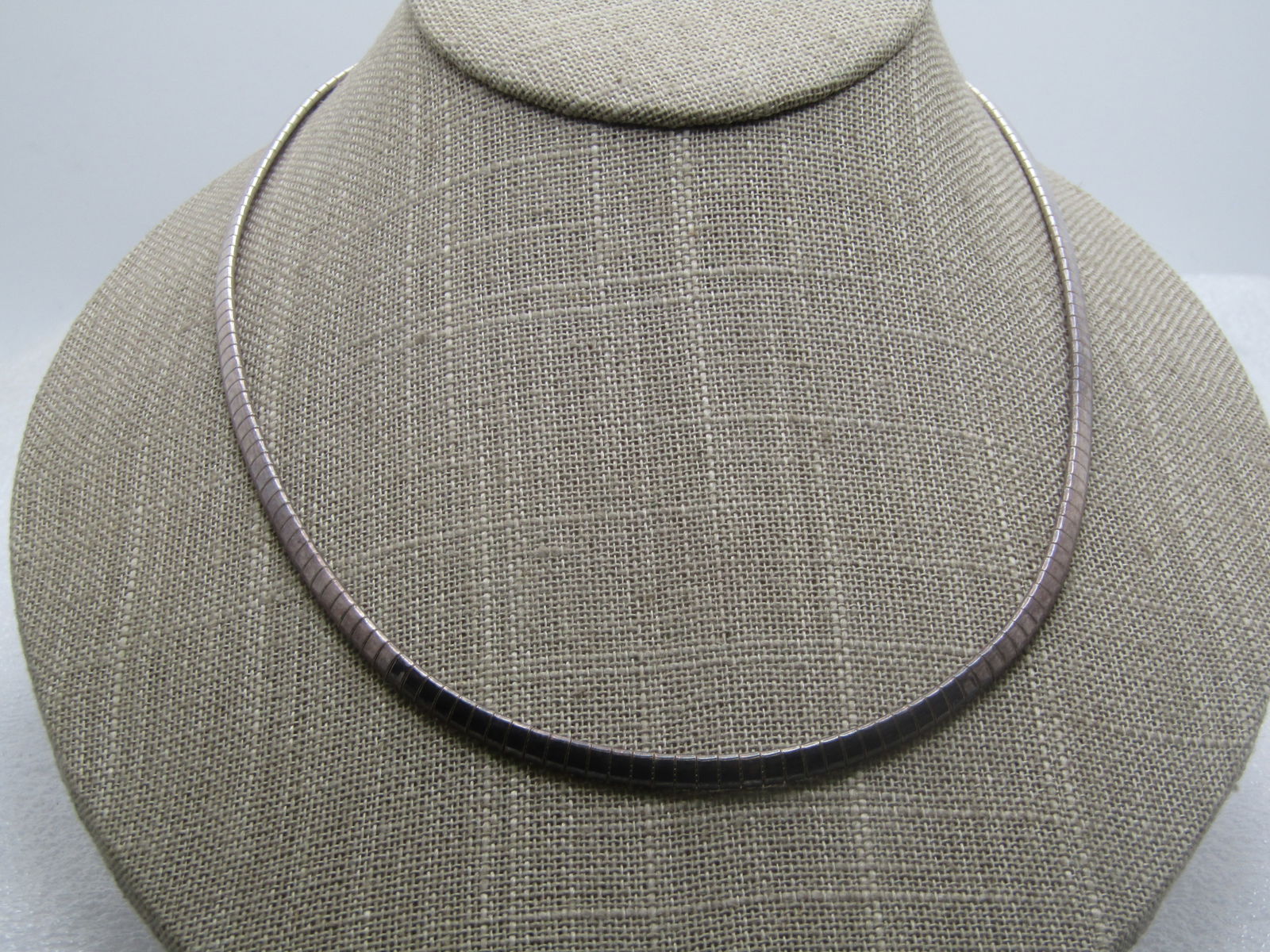 Vintage Sterling Omega Necklace, 18", 4mm wide, 1980's-1990's: Vintage Sterling Omega Necklace, 18", 4mm wide, 1980's-1990's. It is marked sterling and tests as sterling with a weight of appx. 22.96 gr. It is also marked Italy, not signed by the maker. Bright and