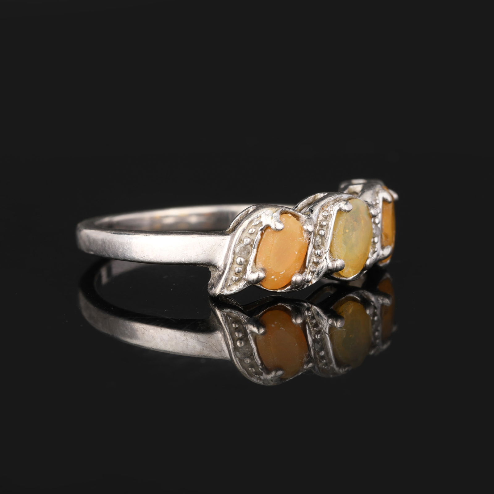 Ring: Ethiopian Opal(FIRE) Faceted Oval 5x3mm - 3