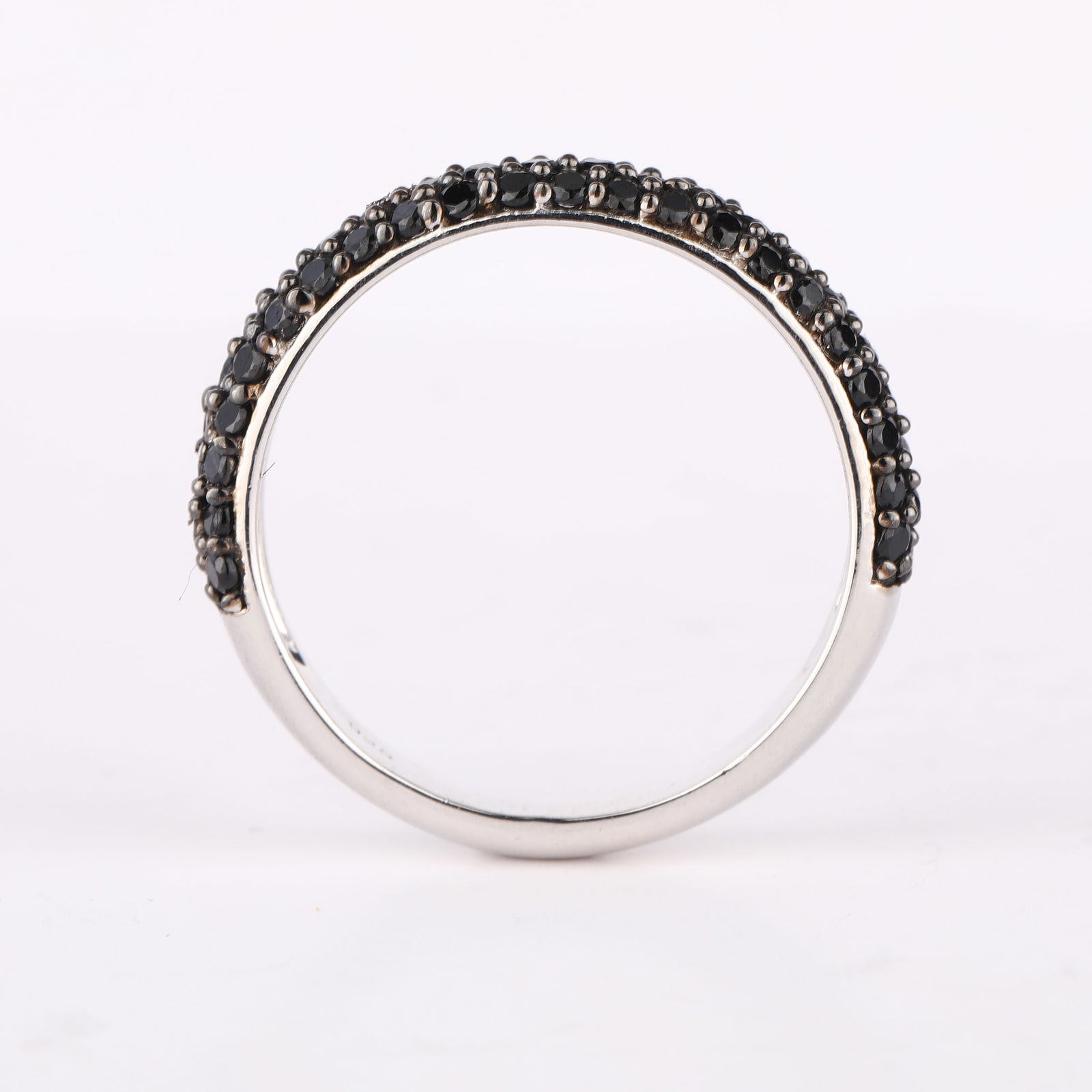 Ring: Black Spinel Round 1.50mm - 6