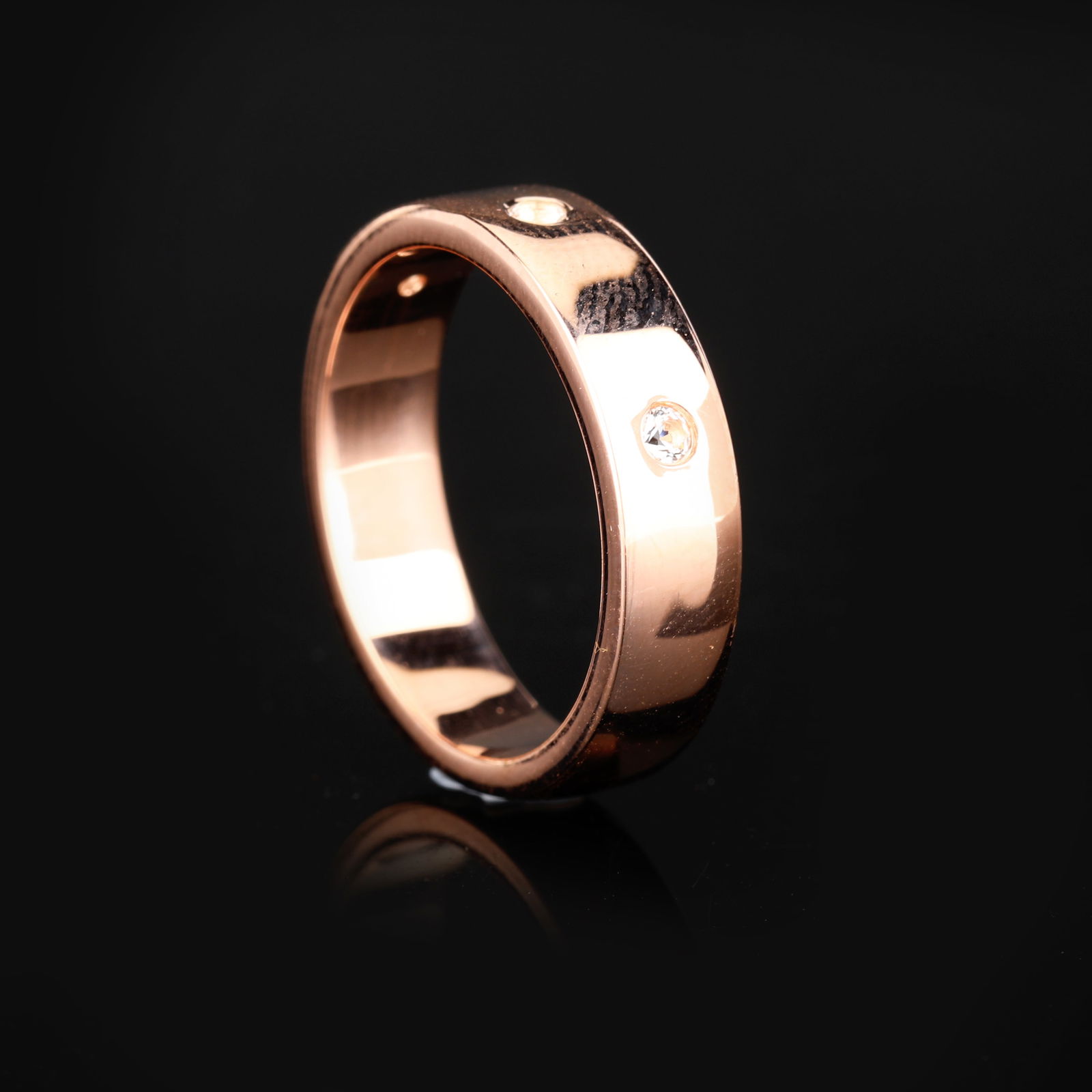 Ring: White Topaz Round 2.00mm