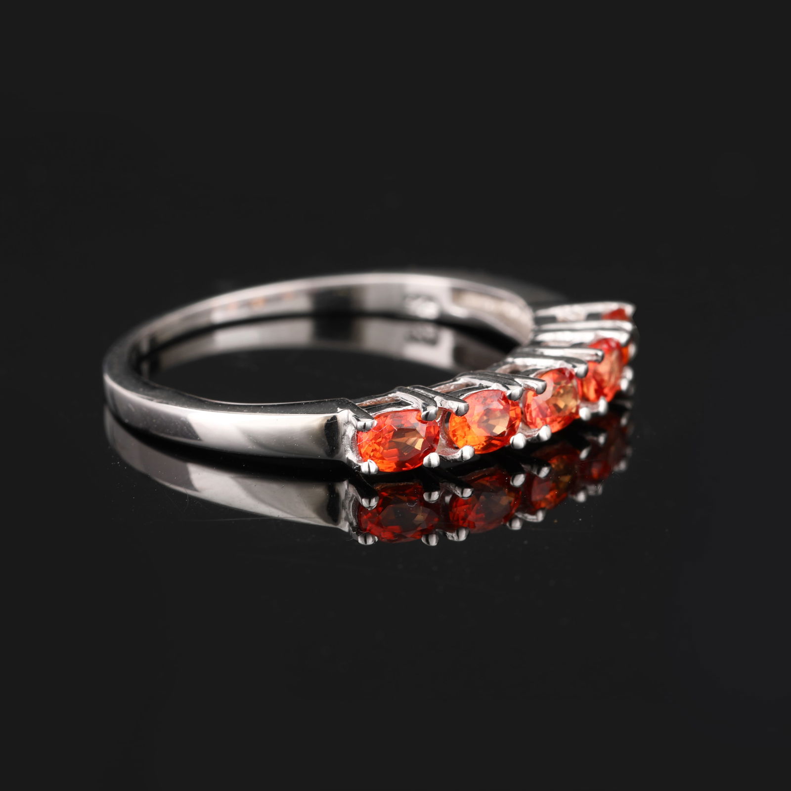 Ring: Orange Sapphire Oval 4x3mm - 3